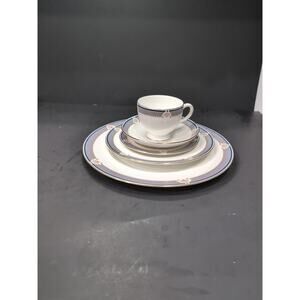 Wedgwood Waverley 5 Piece Place Setting, Tableware, Fine Dining Set,‎ Dinnerware